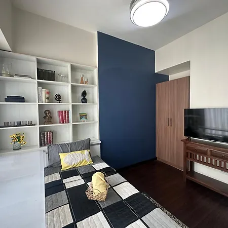 Single Bedroom With Private Toilet And Bath